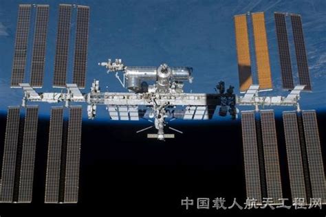 读创--揭秘中国空间站：设计寿命10年，12名航天员将先后入驻