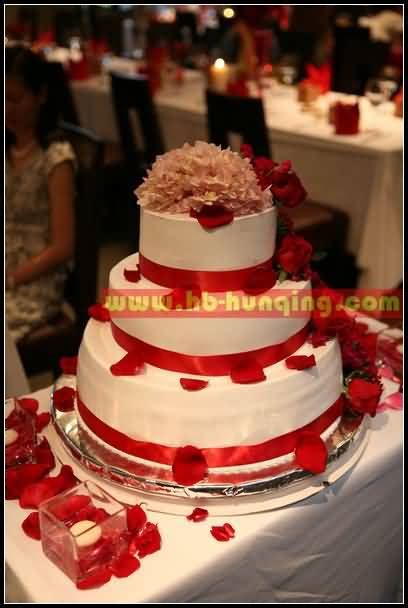 漂亮的婚礼蛋糕图片-豪华的婚礼蛋糕素材-高清图片-摄影照片-寻图免费打包下载
