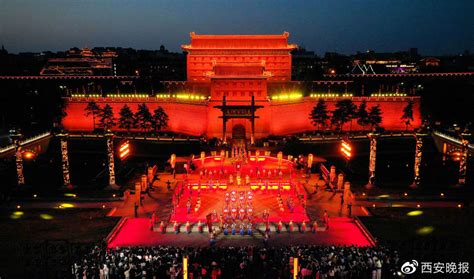 陕西西安：广场舞展演引领新风尚-新华网