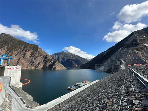 新疆首个水风光储一体化清洁能源大基地建设启动__财经头条