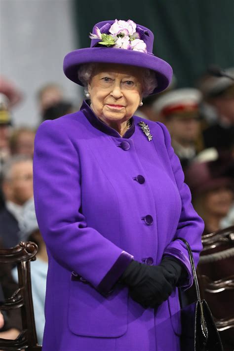 英国在位时间最长的君主：伊丽莎白女王二世去世，享年96岁。__财经头条