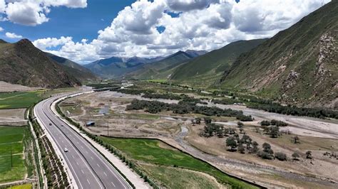 西藏拉萨：七月西藏田园风光视频素材_ID:VCG2219361734-VCG.COM