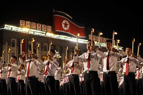朝鲜红色青年近卫队图册_360百科