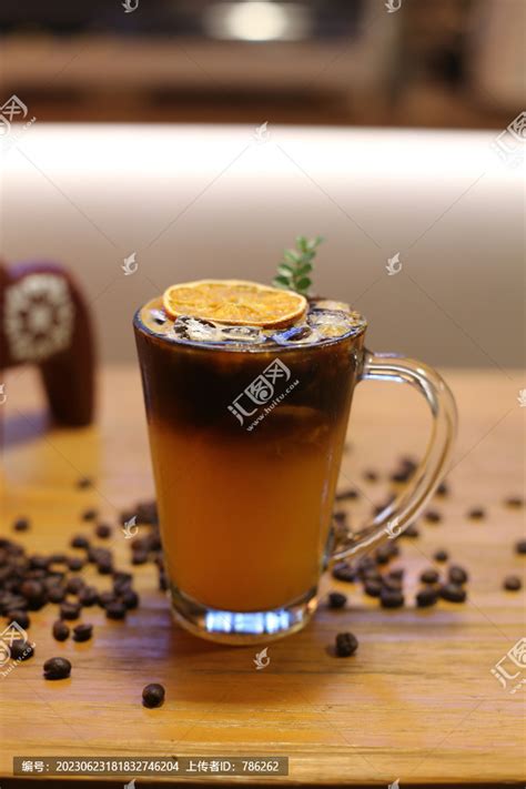 你知道美式咖啡有几种做法？Americano和Long Black的区别？ 中国咖啡网