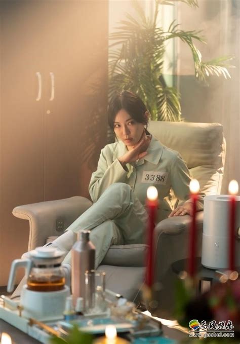 《顶楼》第三季公开监狱剧照，展现金素妍饰演千瑞珍截然不同的监狱生活-新闻资讯-高贝娱乐