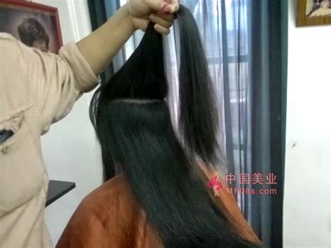 帮泰国女人剪头发(16) 国外_中国长发