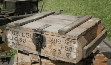 装子弹的箱子为何要用木头制成，而不是用铁？原因很多人搞错|子弹|箱子|木箱_新浪新闻