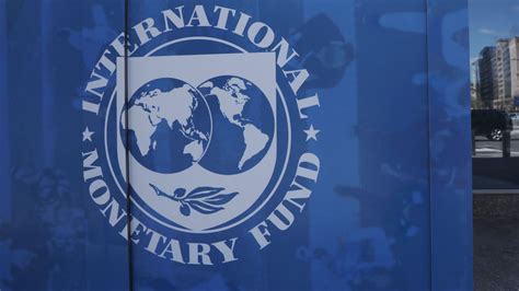 IMF总裁警告：新的一年将更加艰难 美国经济喜忧参半