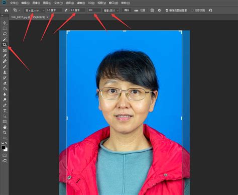 Photoshop给证件照背景更换颜色效果教程(3) - PS教程网