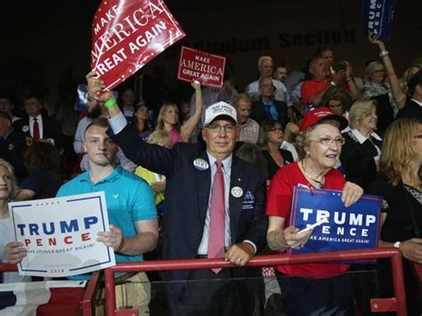 特朗普支持者又聚集华盛顿：数千人头戴红帽，暴力冲突中有人中枪_凤凰网