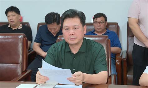 冷水江市召开石墨产业化发展座谈会 - 时政新闻 - 新湖南