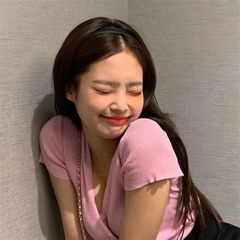 金智妮(Jennie)图片