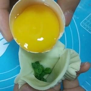 【超快手鸡蛋软饼的做法步骤图，怎么做好吃】super蕾蕾_下厨房