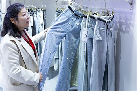 挑战与机遇并存，湖北仙桃展团14 家企业重磅亮相2023CHIC春季展-纺织服装周刊