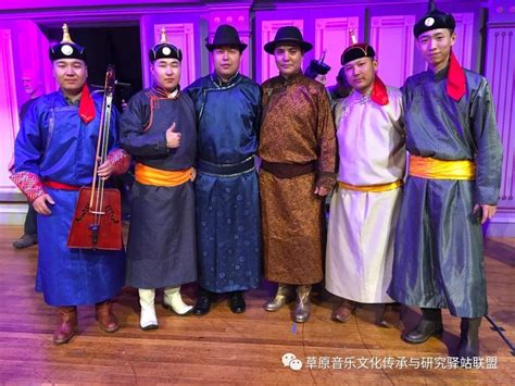 内蒙古艺术学院音乐学院民族音乐系2018级乌兰牧骑班、安达班学生人员确立 - 音乐学院