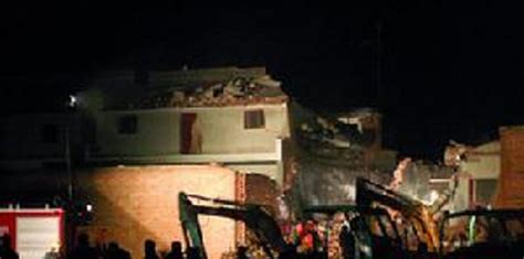 历史上的今天3月11日_2000年中国江西萍乡发生烟花爆竹厂爆炸事故，造成33人死亡。[2]