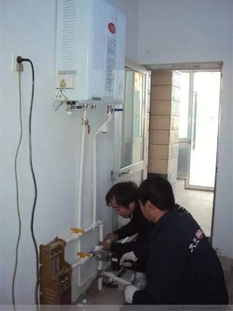 万和壁挂炉维修-郑州万和热水器售后服务中心-维修电话400-1766-058
