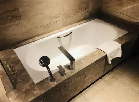 家用浴缸的安装步骤-家居-中国联塑官网