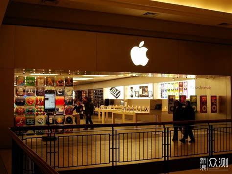 海外网友带来苹果全新 Apple Store 照片，灵感来自「树冠」_手机新浪网