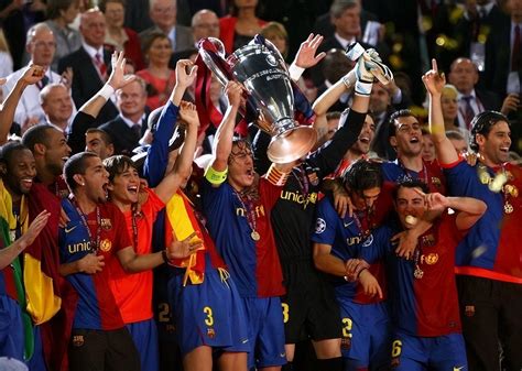 13年前今天梅西加时绝杀巴萨世俱杯夺冠！成就史无前例六冠王伟业