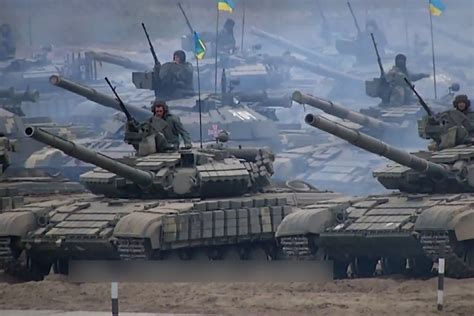 俄乌冲突成俄罗斯与北约装备体系对决，俄军将会面临怎样的压力？_凤凰网视频_凤凰网