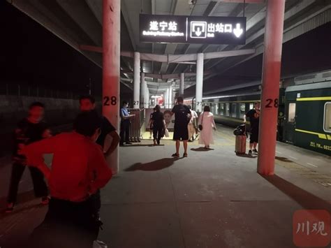 12月12日起 重庆火车站加开到遂宁、南充等地列车凤凰网重庆_凤凰网
