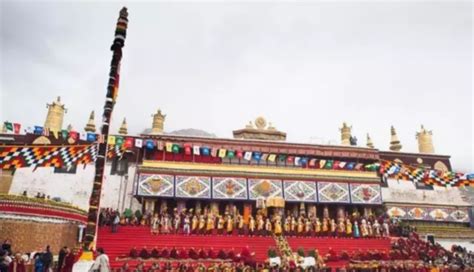 拉萨—哲蚌寺，西藏最大最通灵的寺庙_荔枝网新闻