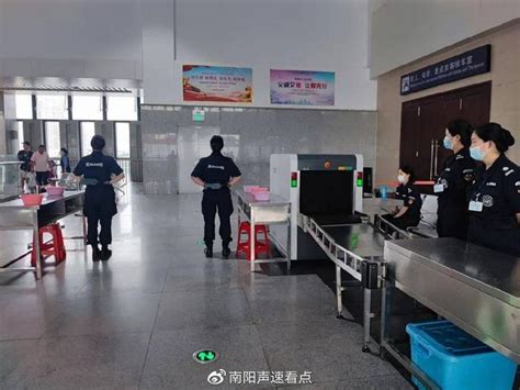 南阳车务段对西安方向进陕列车旅客实行二次安检