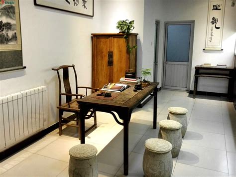 文雅咖啡色中式风格书房装修设计- 中国风