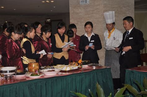 酒店前厅的服务概念是什么_湘菜厨师网 刘石强湘菜厨师团队面向全国承接厨房管理
