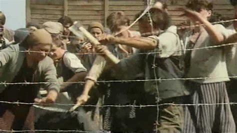 纳粹集中营真实逃亡事件改编，相当震撼的一部二战电影_腾讯视频