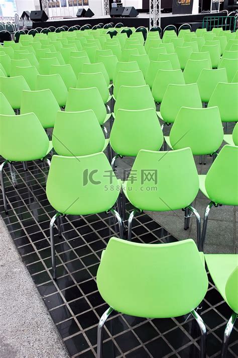 内部设计有绿色椅子3d的高清图片下载-正版图片507454249-摄图网