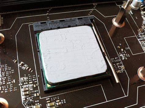 拆卸安装CPU技巧-实用涂硅脂