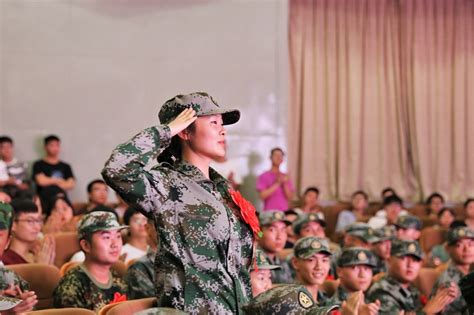 入伍季 青海省“迎来送往”2022年首批新兵
