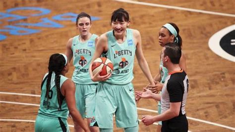 [WNBA常规赛]达拉斯飞翼116-88洛杉矶火花_新浪图片