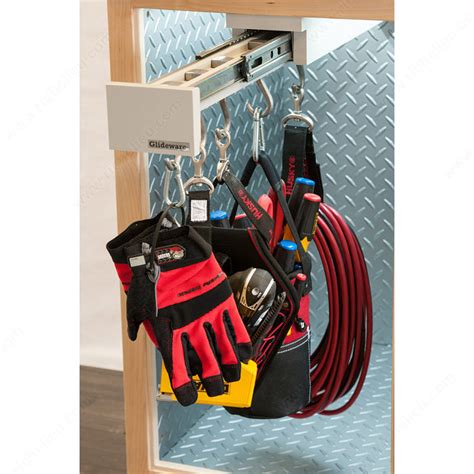 Utility Pull-Out Rack - Richelieu Hardware