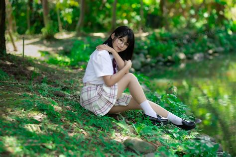 少女人体艺术图片