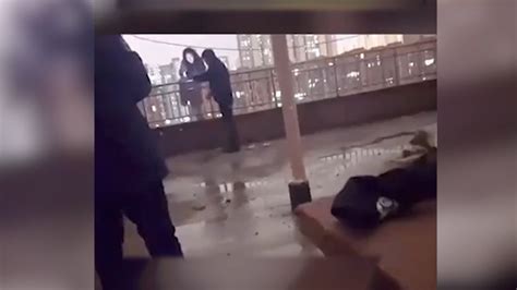 警院学生救下轻生女子受到公安局表扬_凤凰网视频_凤凰网