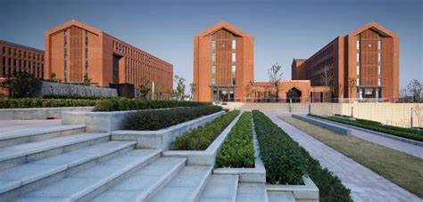 宁波大学科学技术学院慈溪校区 建筑设计 / 浙江大学建筑设计研究院 | 特来设计