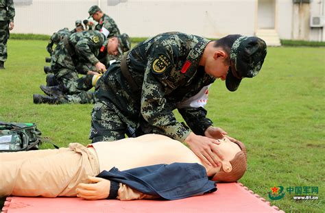陆军军医大学组织青年护理人员开展战伤救护比武|陆军军医大学|战伤|比武_新浪新闻