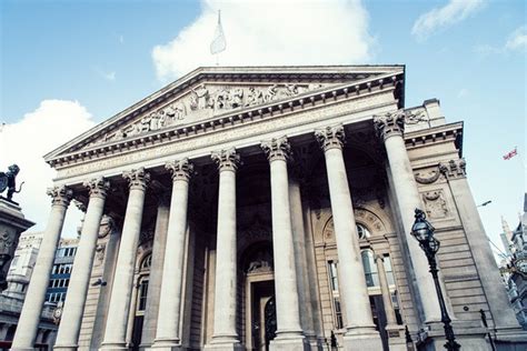 2024...(Royal Exchange)，是世界四大证券交易所之一，他们证明了伦敦国际金融中心的地位_伦敦证券交易中心-评论-去哪儿攻略