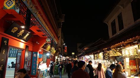印记88期：吉庆民俗街的日与夜 烟火里的老武汉味儿_凤凰网湖北