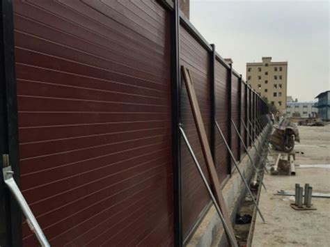 装配式木塑红板围挡-鑫森建设（惠州）有限公司