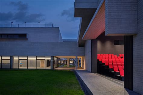 Gallery of Shanfeng Academy / OPEN Architecture - 2