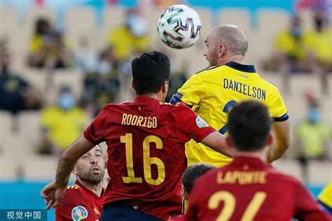 欧洲杯战报：八成控球西班牙0-0瑞典，莫拉塔失良机_实况足球 | 大神