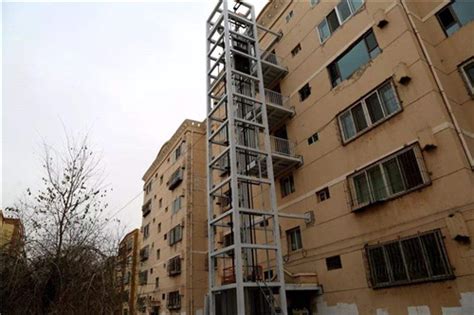 邢台123：一年又一年，老旧小区改造装电梯再次被政府提上日程了