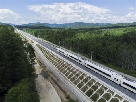 发现最美铁路丨白敦高铁：森林高铁赋能旅游经济高质量发展-中国吉林网
