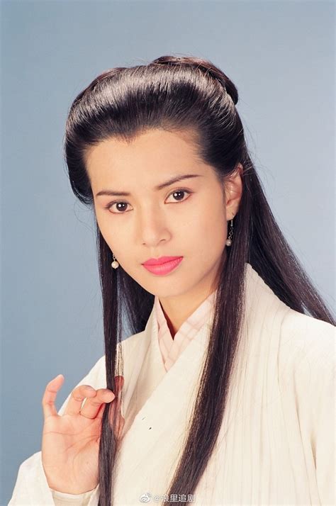 1995年TVB版《神雕侠侣》， 多图↓ 是多少人的白月光啊……|TVB|李若彤|神雕侠侣_新浪新闻
