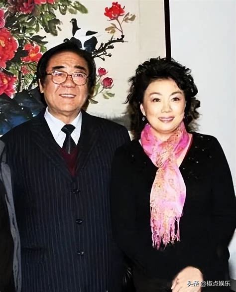 金铁霖：和李谷一有过一段婚姻，再婚收获幸福，53岁才做爸爸|李谷一_新浪新闻