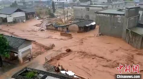 一场“孤岛”救援！四川雅安暴雨已致2人死亡，近10万人受灾！